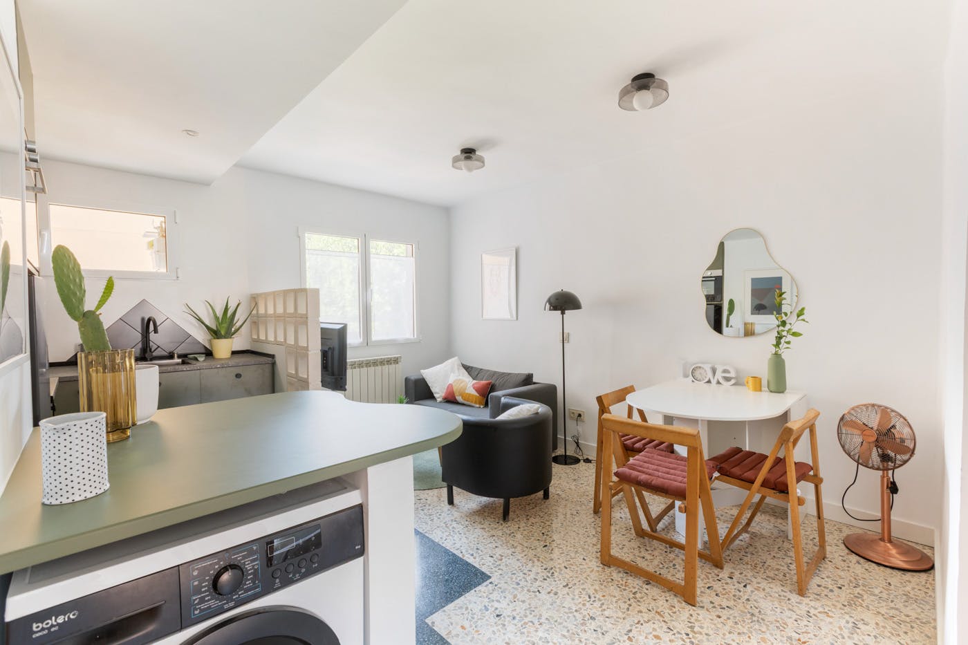 Apartment for rent for €1,290 per month in Madrid, Calle de Gómez de Avellaneda