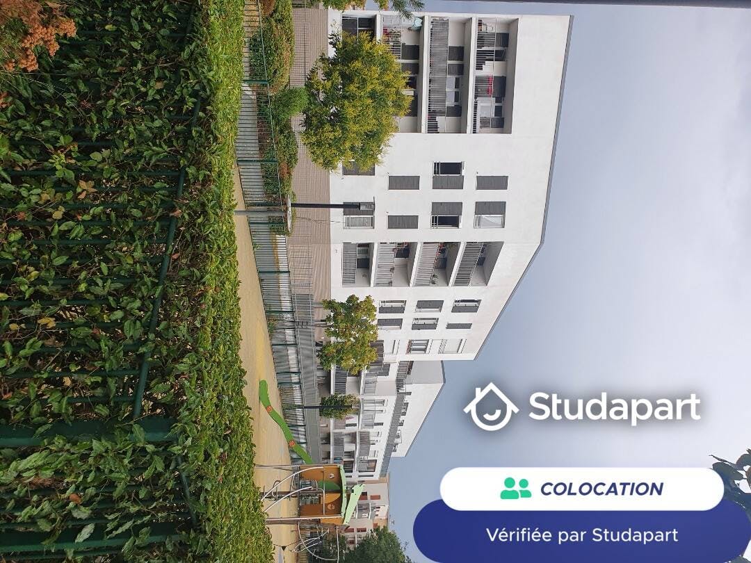 Stanza privata in affitto a 570 € al mese a Trappes, Rue Henri Bagno