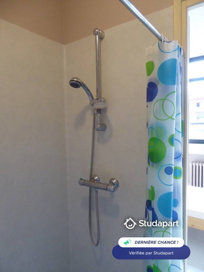 Apartment for rent for €455 per month in Tourcoing, Rue Pierre et Jean Dervaux