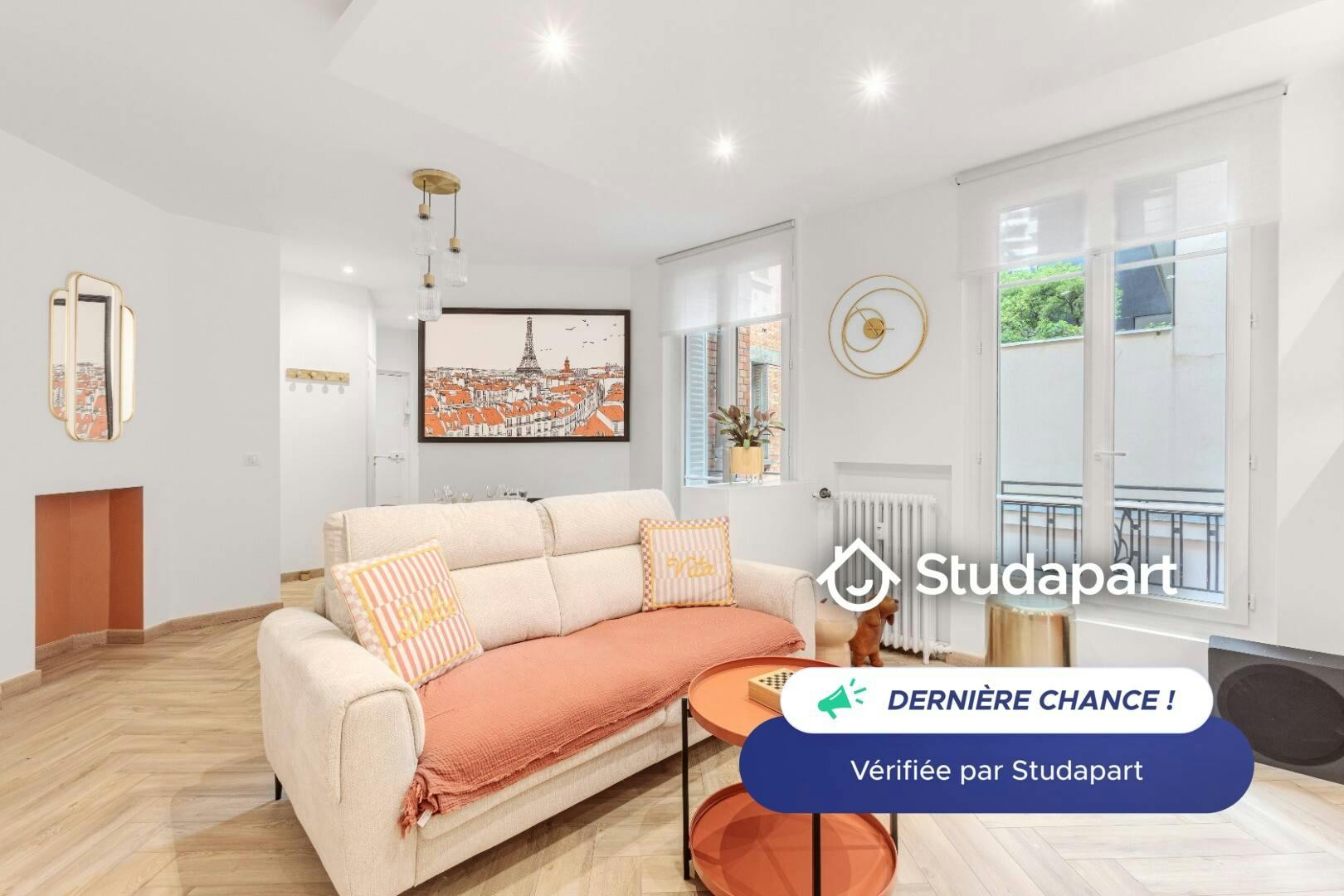 Apartment for rent for €2,600 per month in Paris, Rue des Belles Feuilles