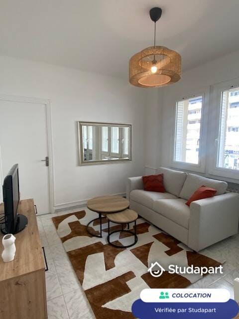 Private room for rent for €500 per month in Toulon, Boulevard Georges Clemenceau
