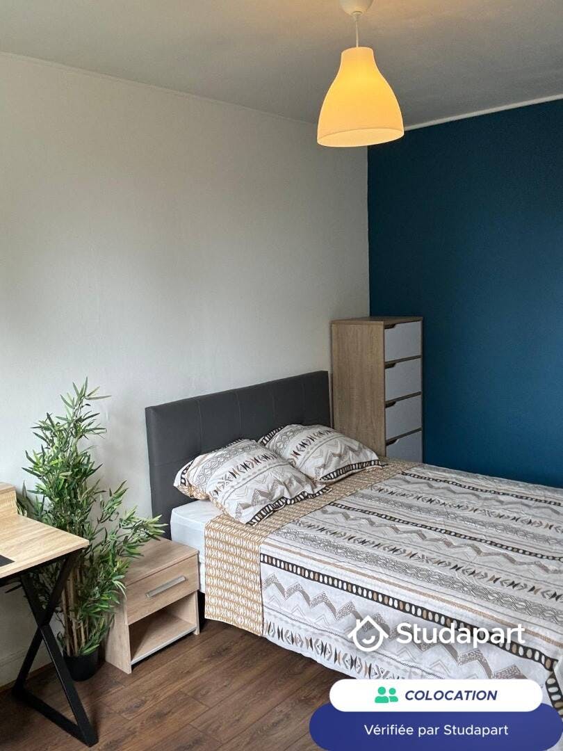 Quarto privado para alugar por € 380 por mês em Bourges, Avenue Ernest Renan
