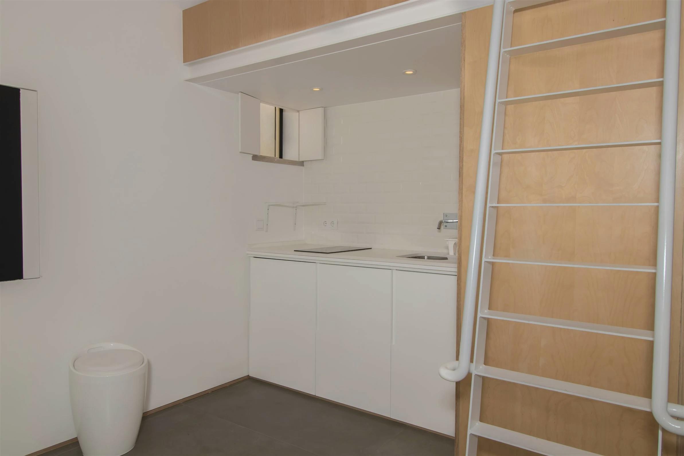 Apartment Lisbon, 17m² — photo 5