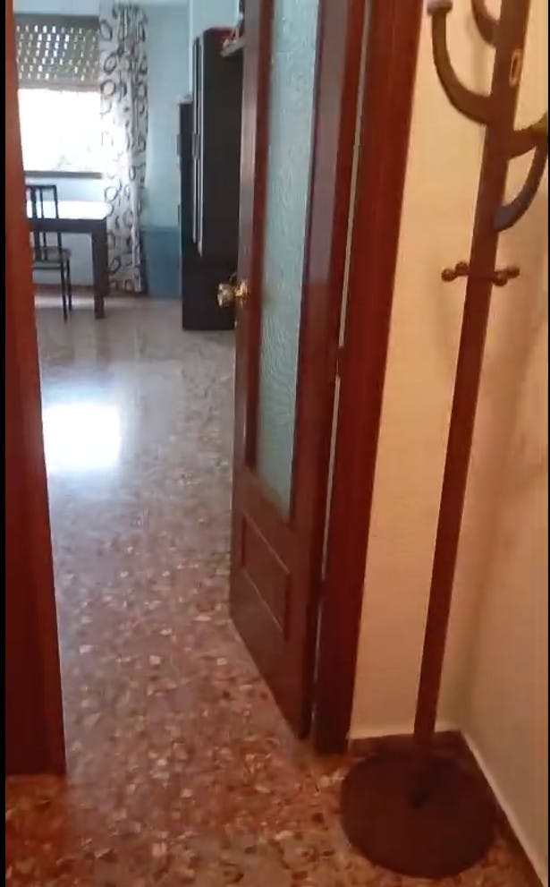Single room Moncada, 1 bed, 15m² — photo 5