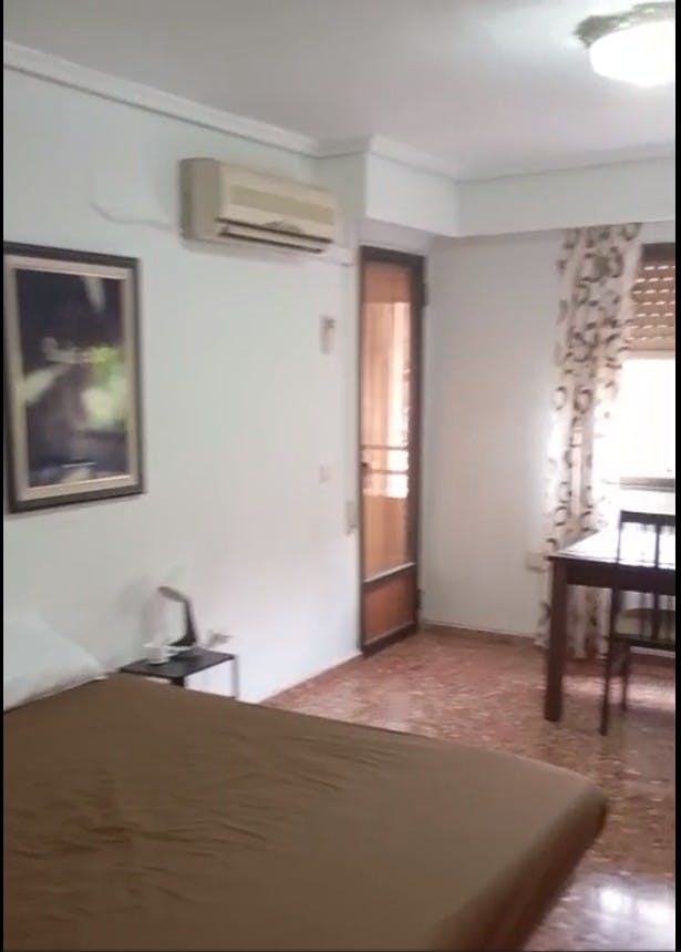 Single room Moncada, 1 bed, 15m² — photo 4
