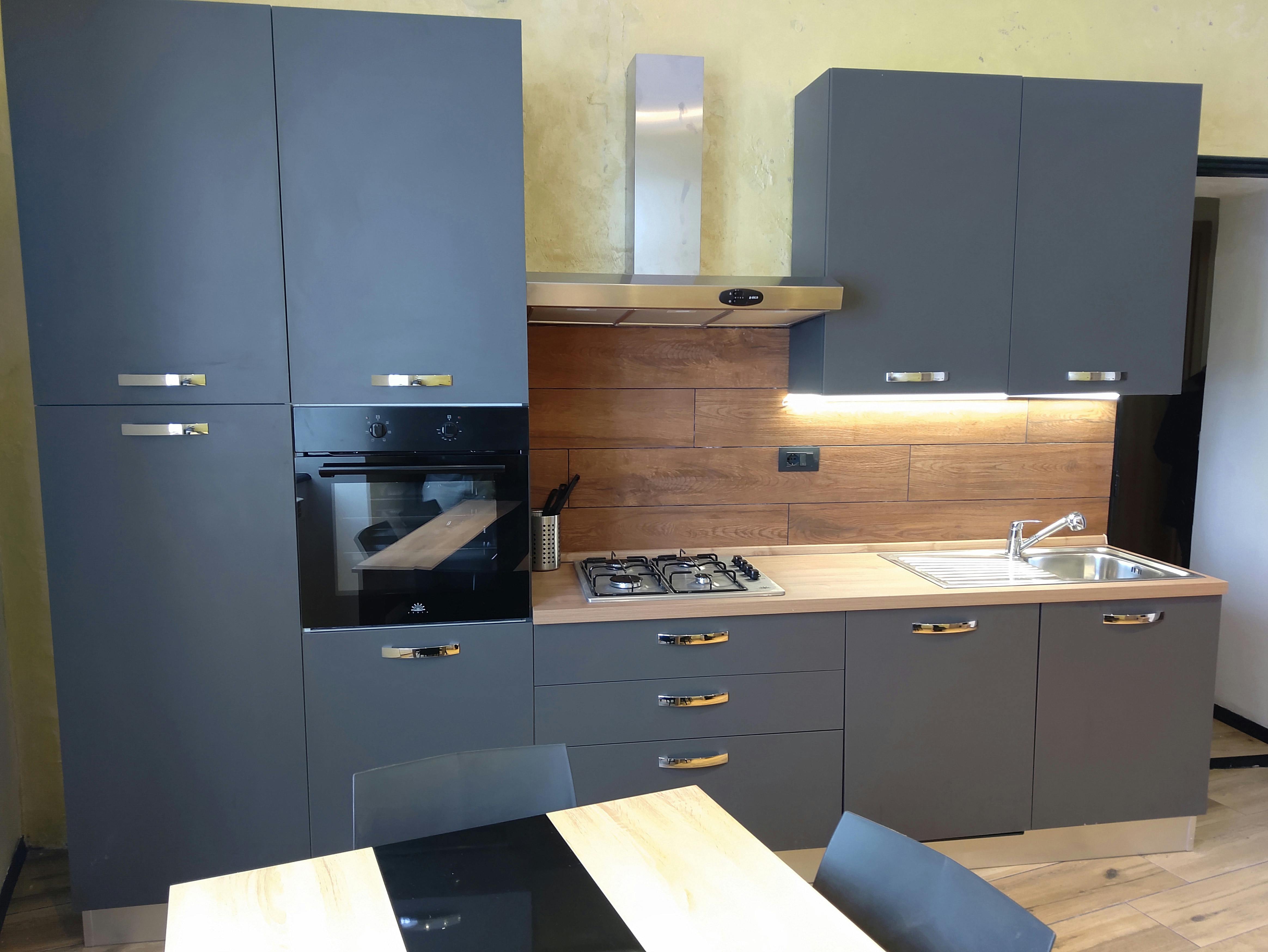 Double room Turin, 1 bed, 18m² — photo 1