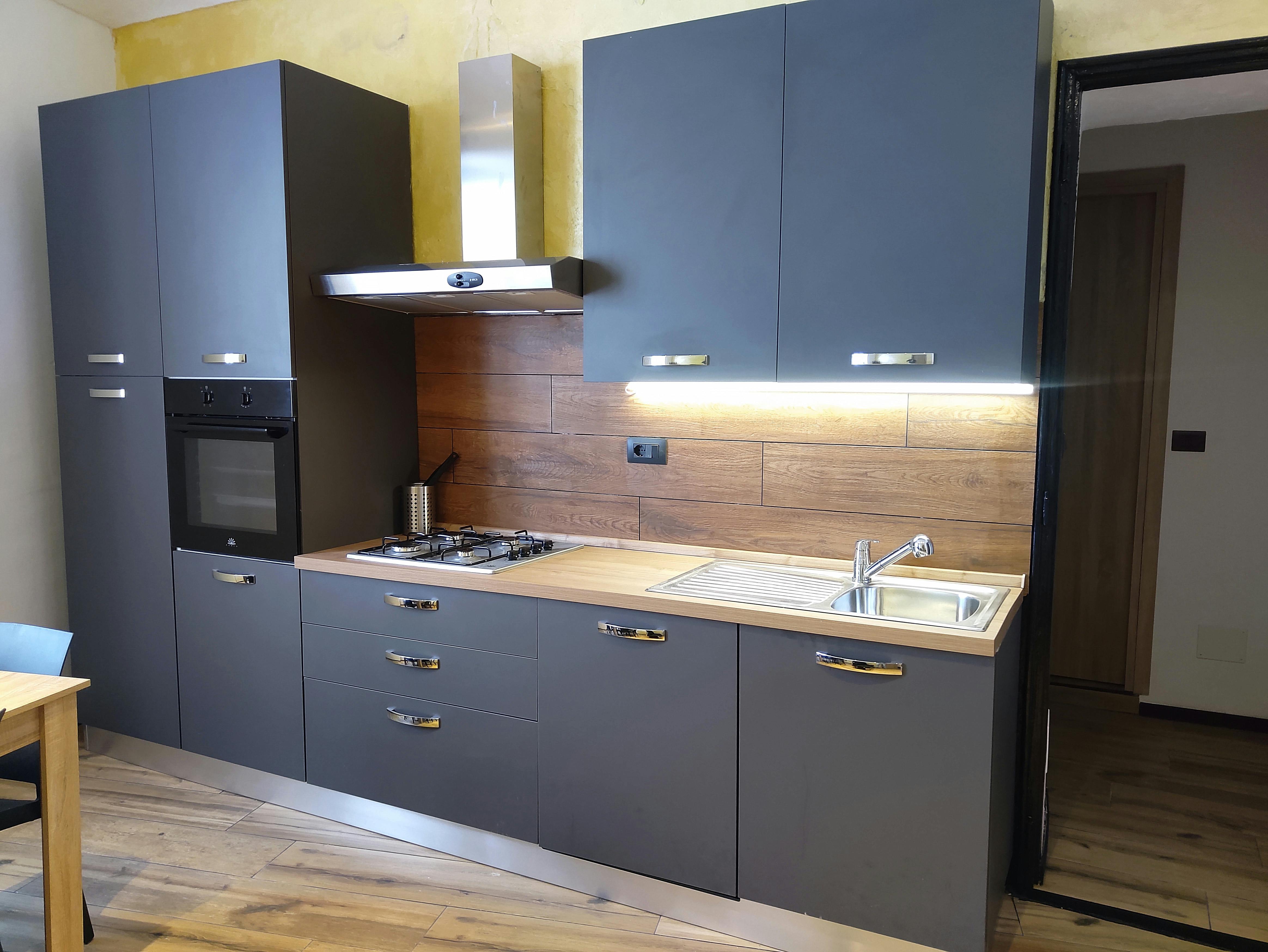 Shared room for rent for €300 per month in Turin, Via Sesia