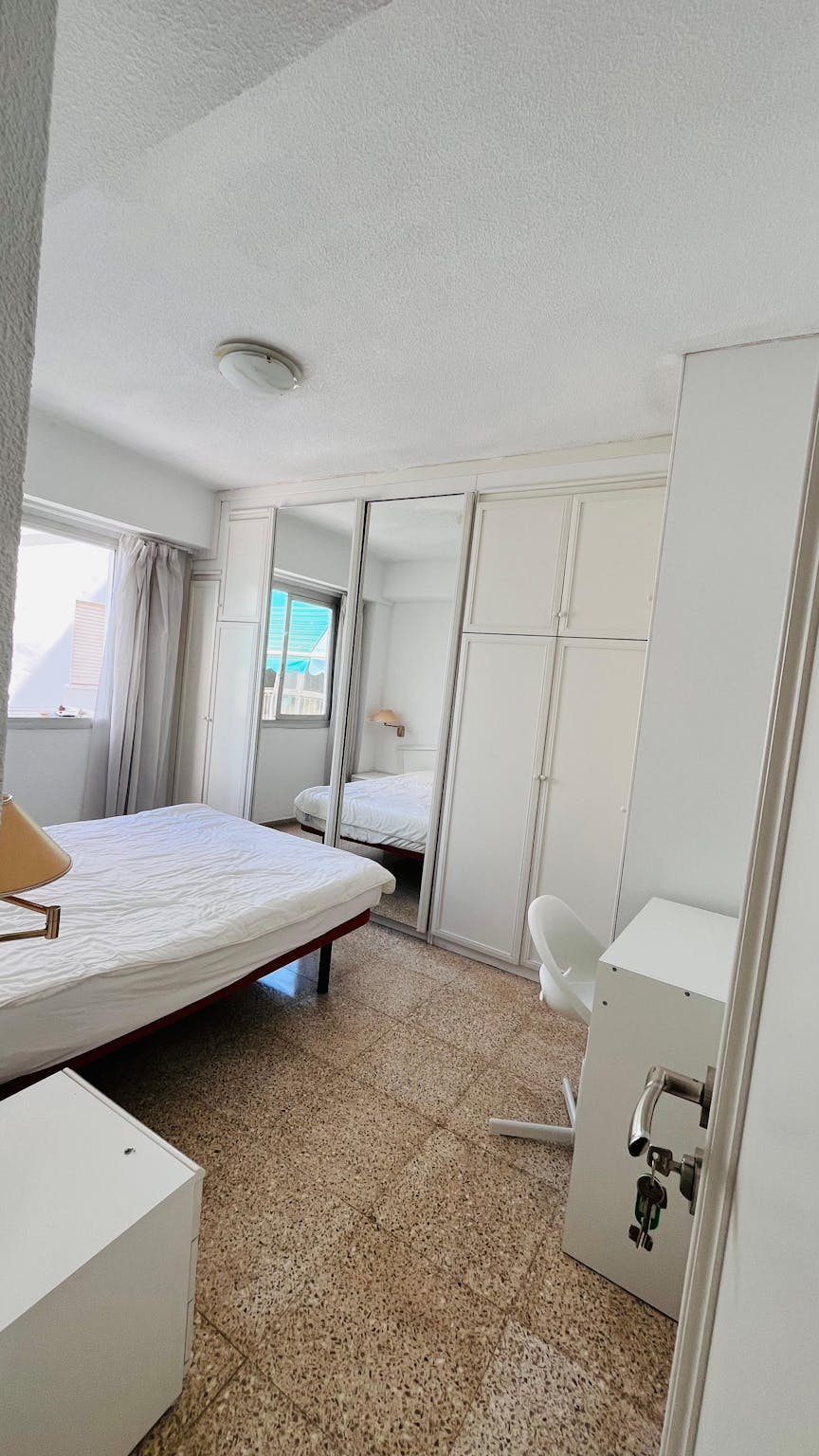 Carrer Pintor Aparicio, Alicante preview