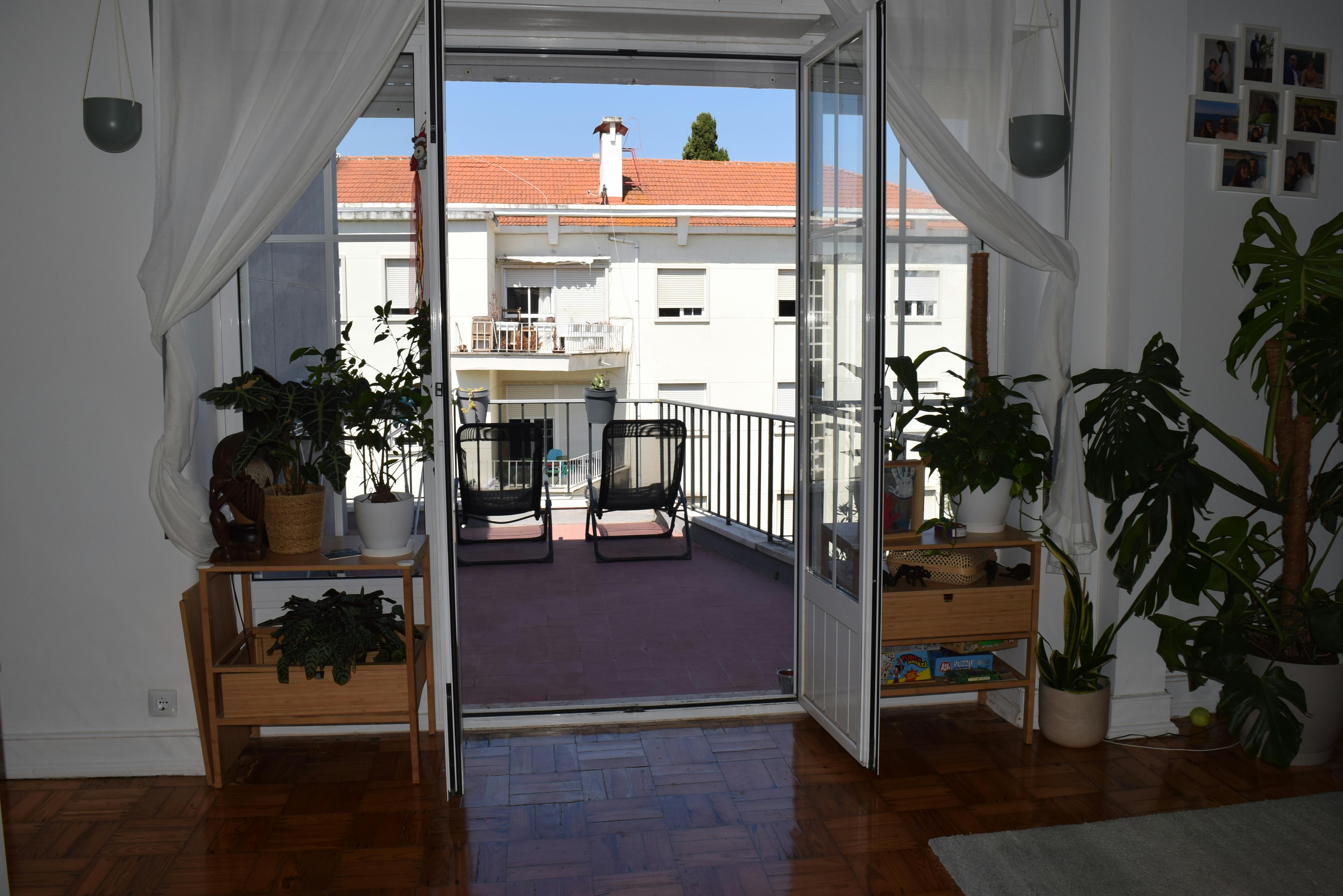 Apartment for rent for €2,500 per month in Lisbon, Avenida Dom Rodrigo da Cunha