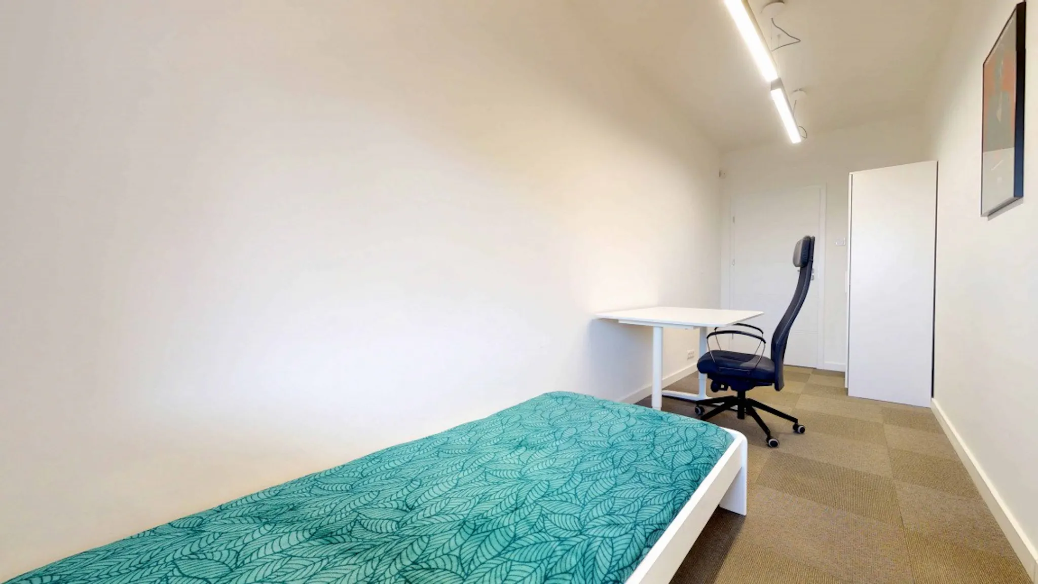 aleja Bohaterów Września, Warsaw preview