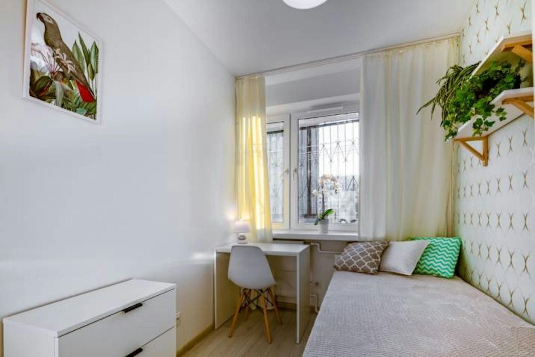 Capri, Warsaw preview