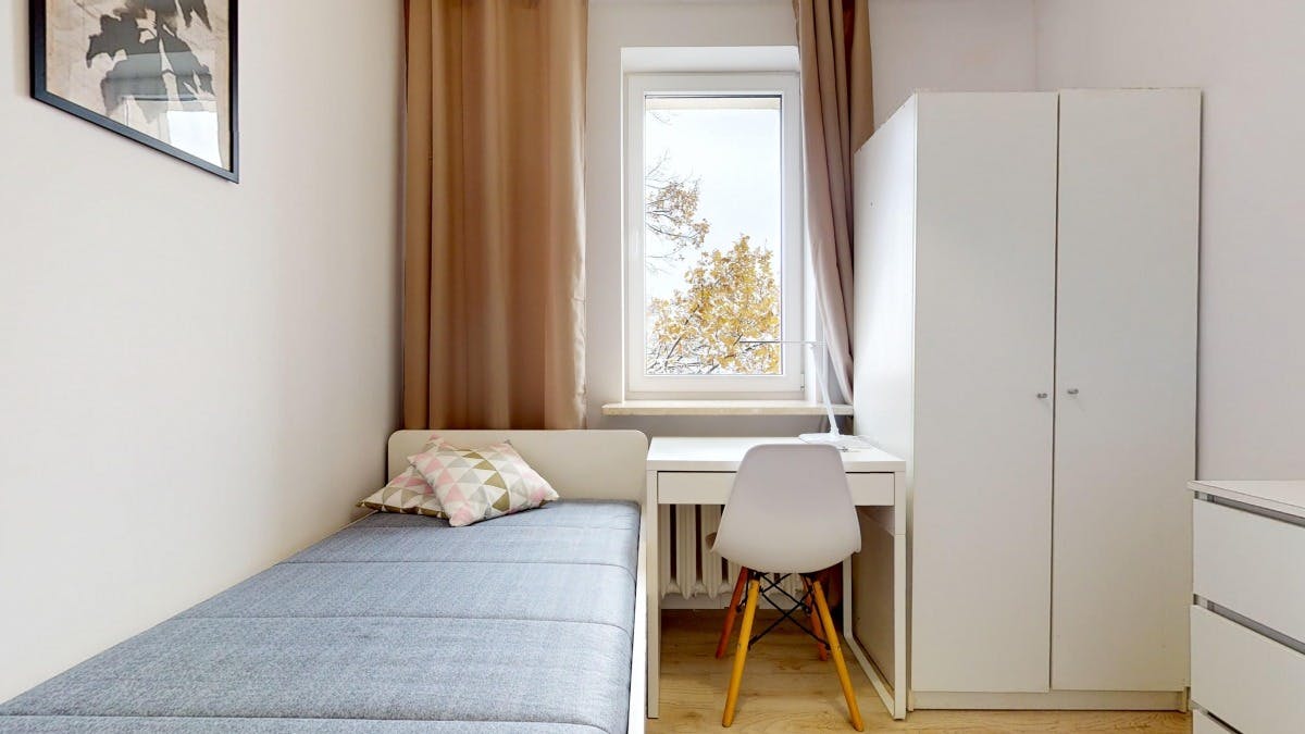 Ciasna, Warsaw preview