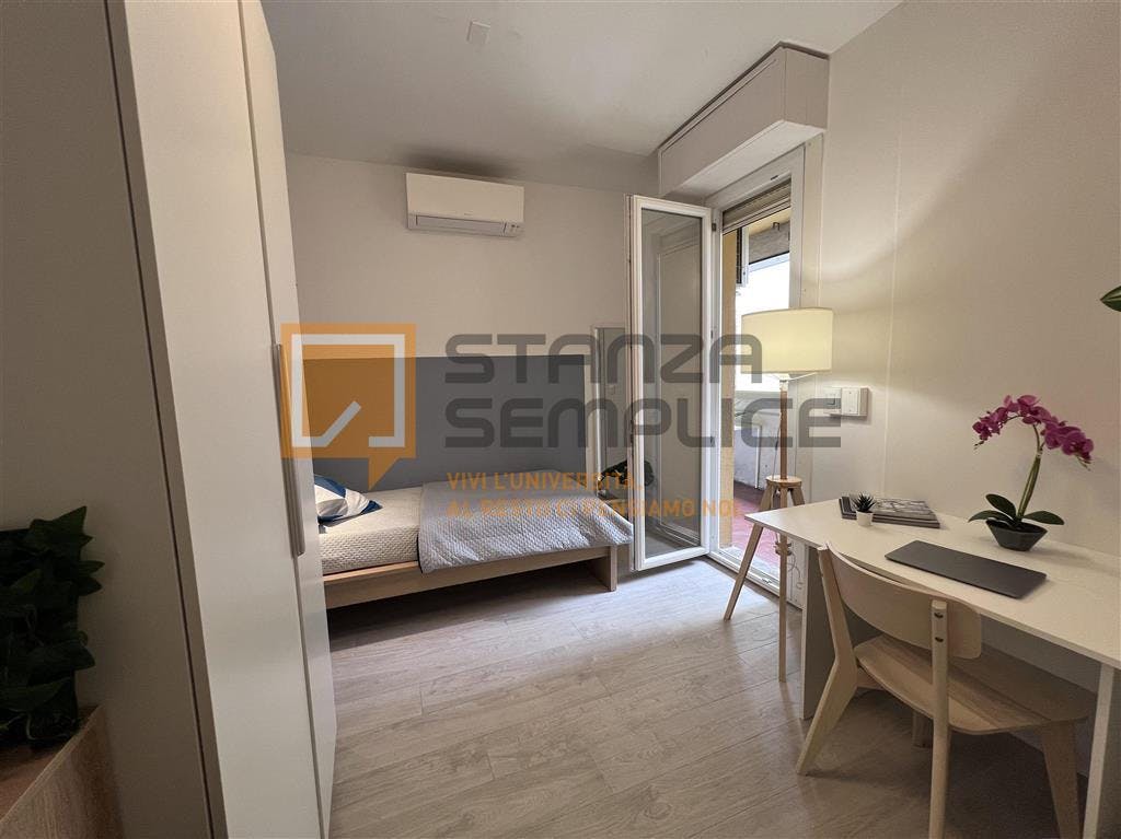 Private room for rent for €740 per month in Bologna, Via Genova