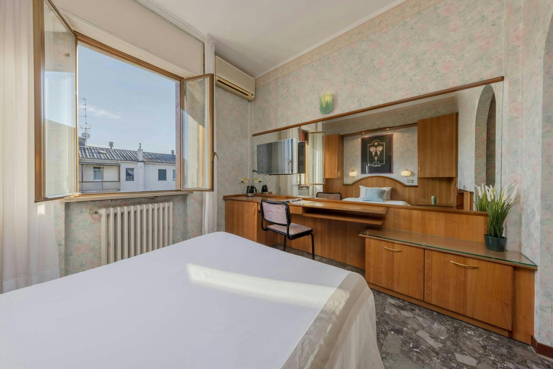 WG-Zimmer zu mieten für 450 € pro Monat in Novara, Corso Felice Cavallotti