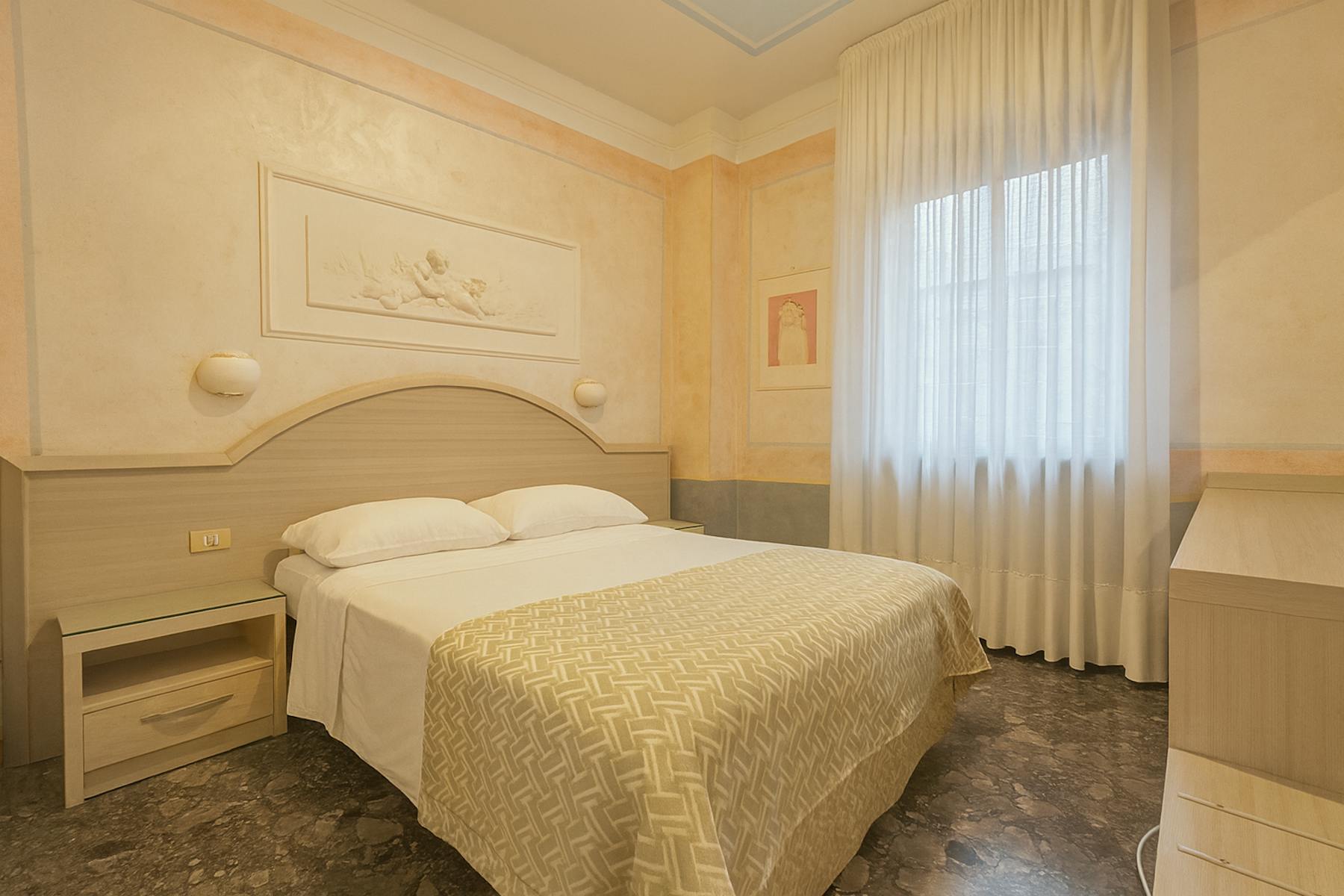 私人房间 正在以 €450 的月租出租，其位于 Novara, Corso Felice Cavallotti