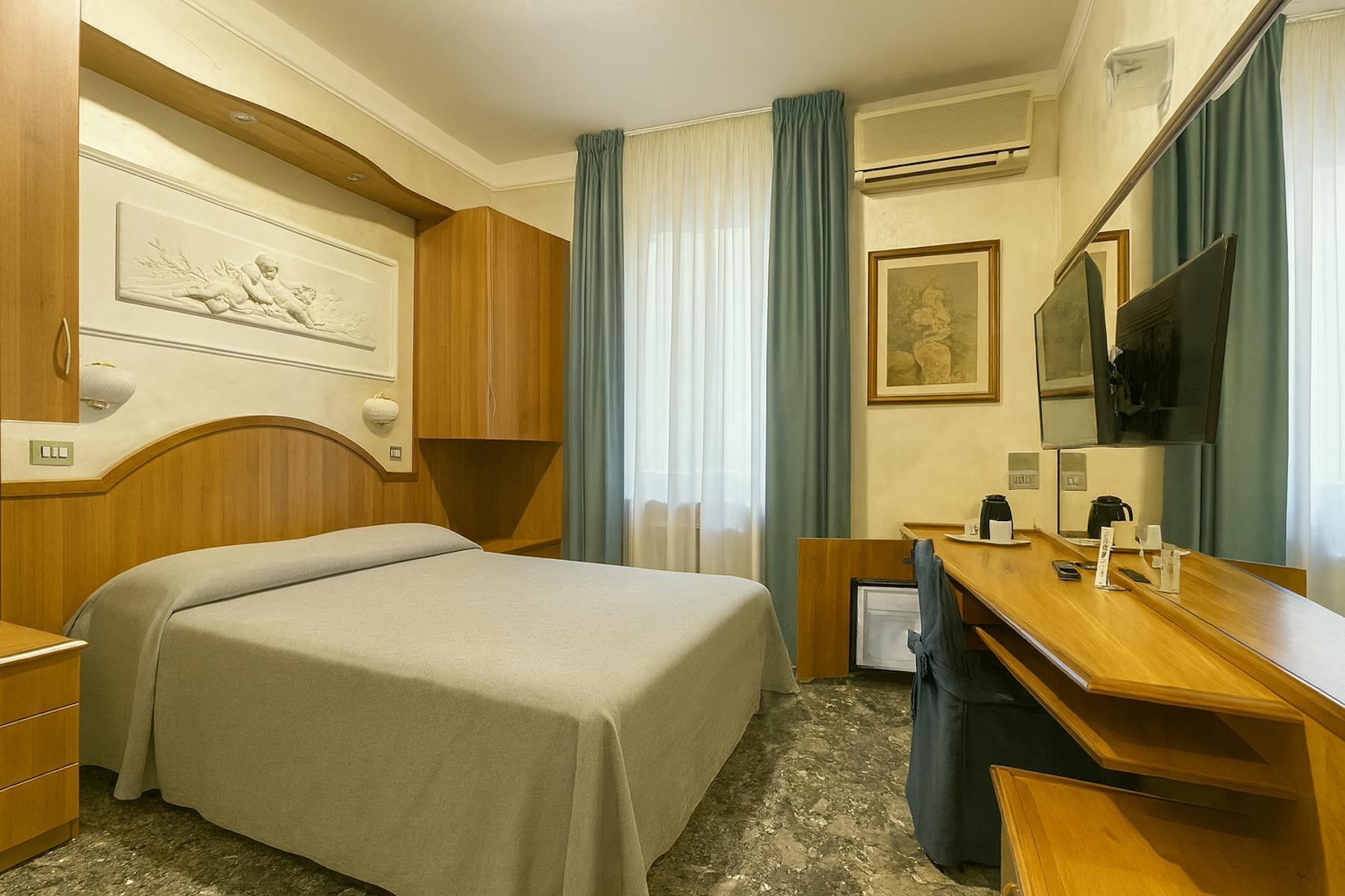 私人房间 正在以 €450 的月租出租，其位于 Novara, Corso Felice Cavallotti