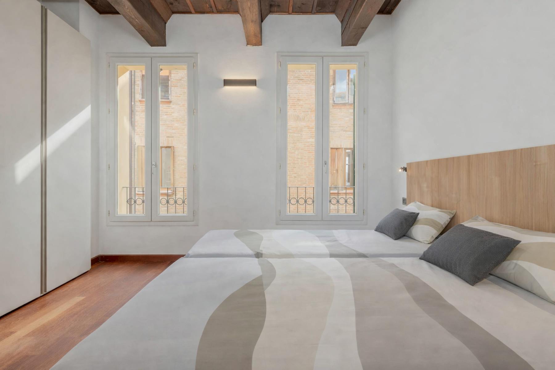 Shared room for rent for €400 per month in Ferrara, Via Correggiari