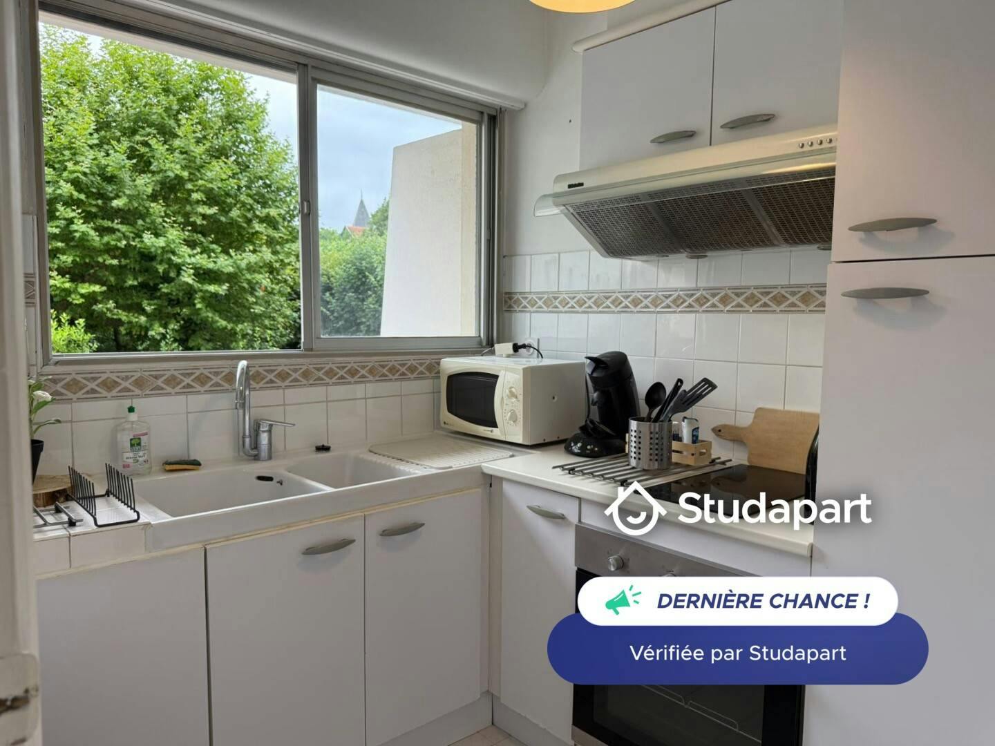 Wohnung zu mieten für 600 € pro Monat in Biarritz, Avenue de la Reine Nathalie