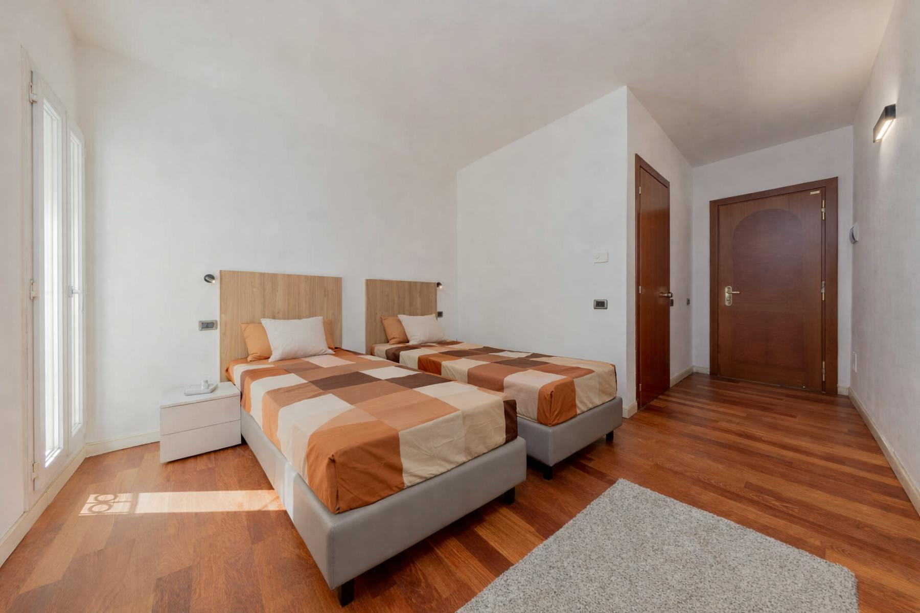 Shared room for rent for €400 per month in Ferrara, Via Correggiari