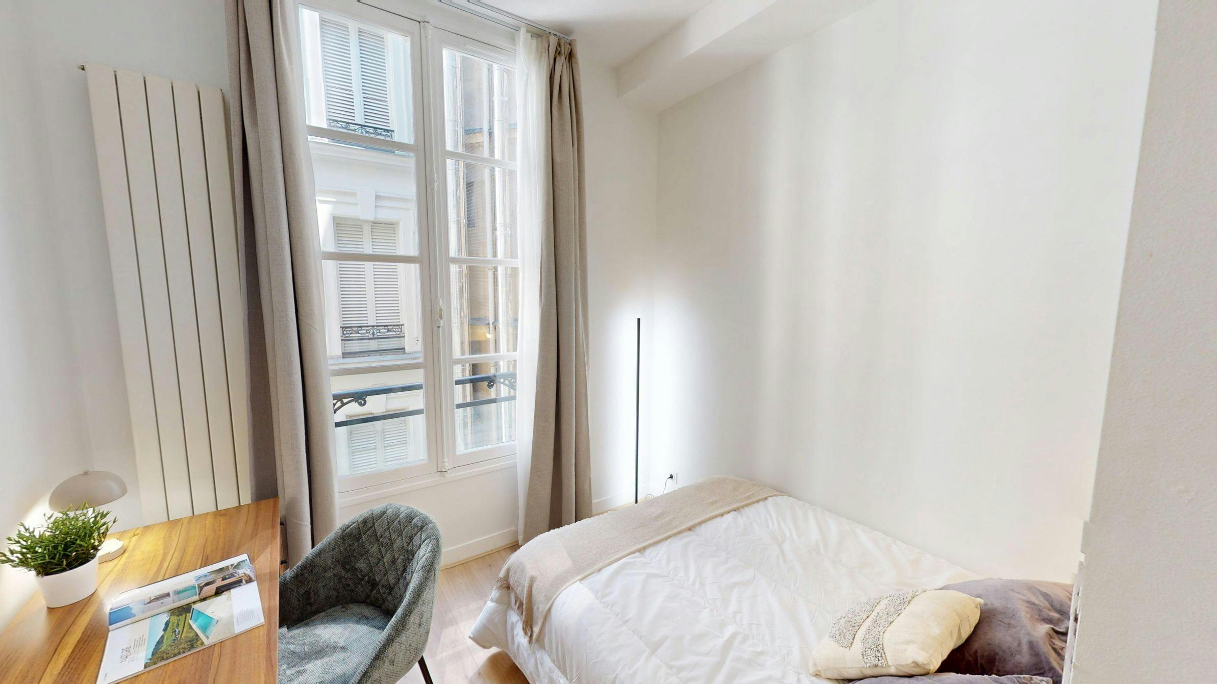 Private room for rent on Avenue de l'Opéra, Paris - Vue 4