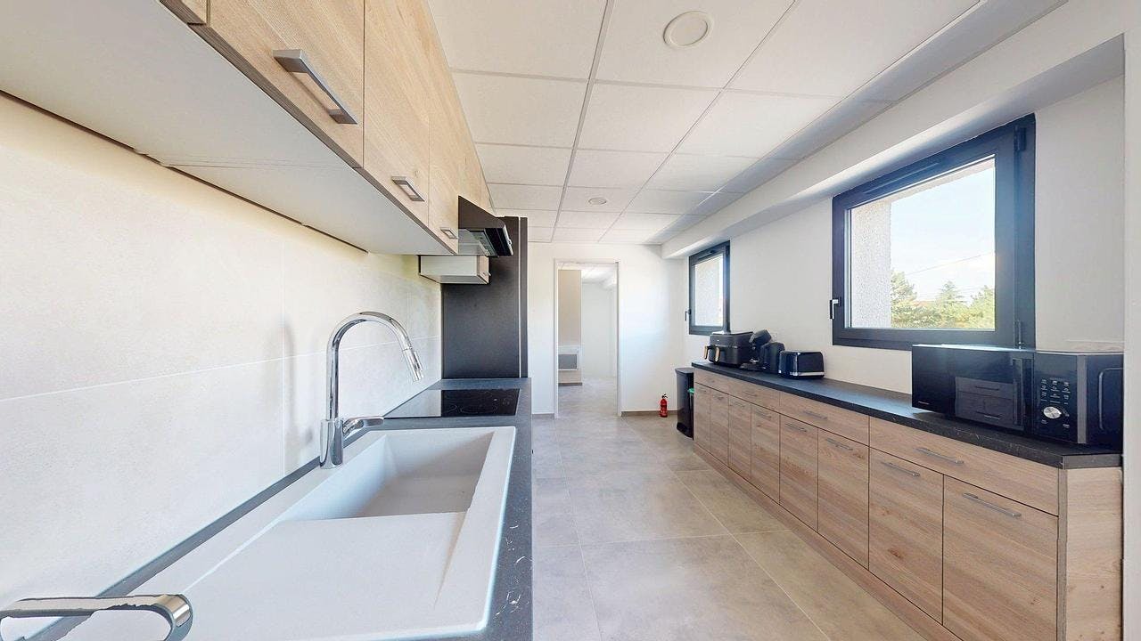 Single room Saint-Priest, 1 bed, 11m² — photo 11