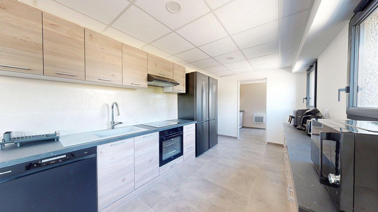 Single room Saint-Priest, 1 bed, 11m² — photo 23