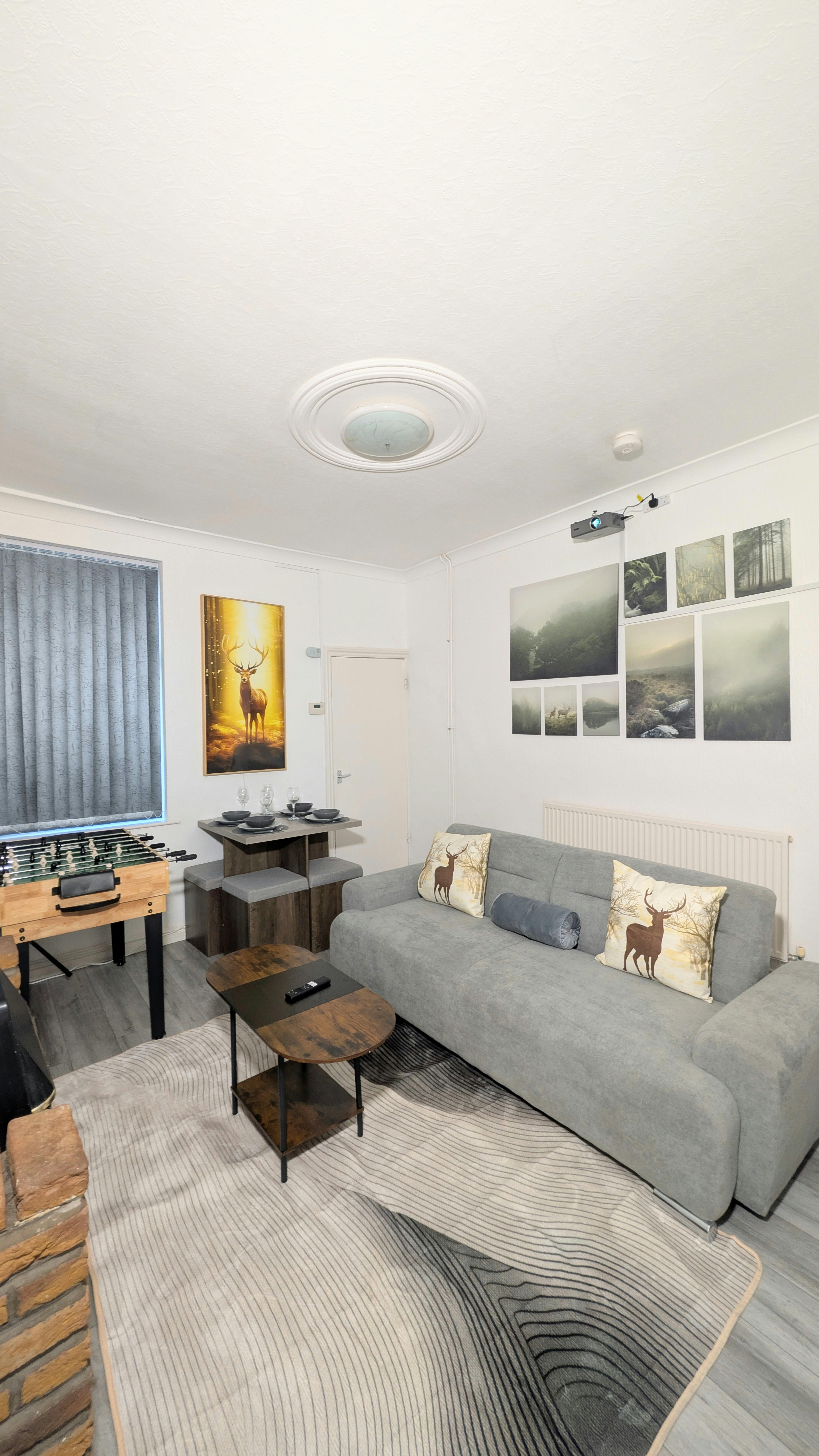 Hus att hyra för 3 700 GBP i månaden i Leicester, Battenberg Road