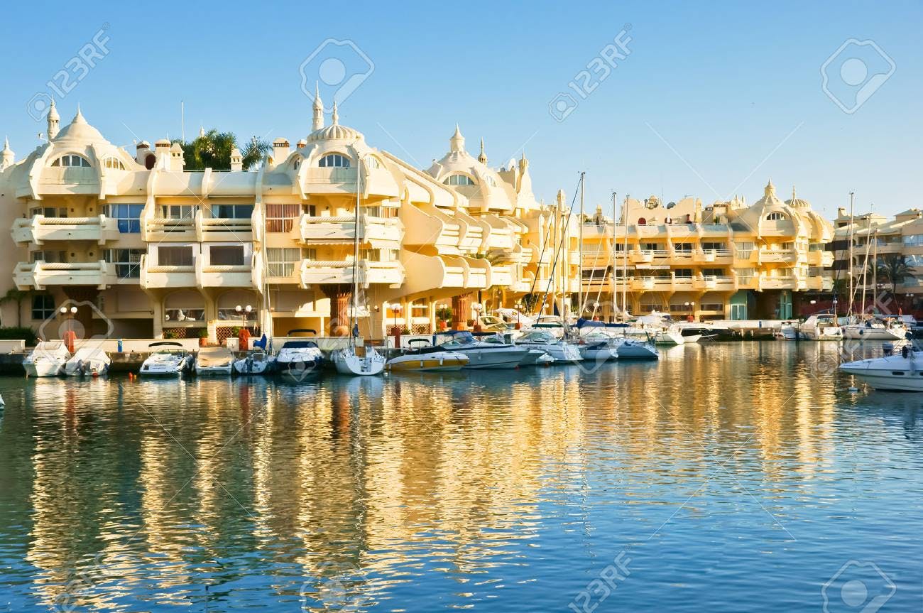 Mieszkanie do wynajęcia za 1100 € miesięcznie w mieście Benalmádena, Calle Oropéndola