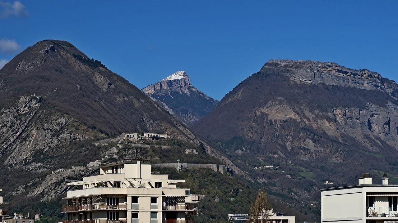 Single room Grenoble, 1 bed, 11m² — photo 2