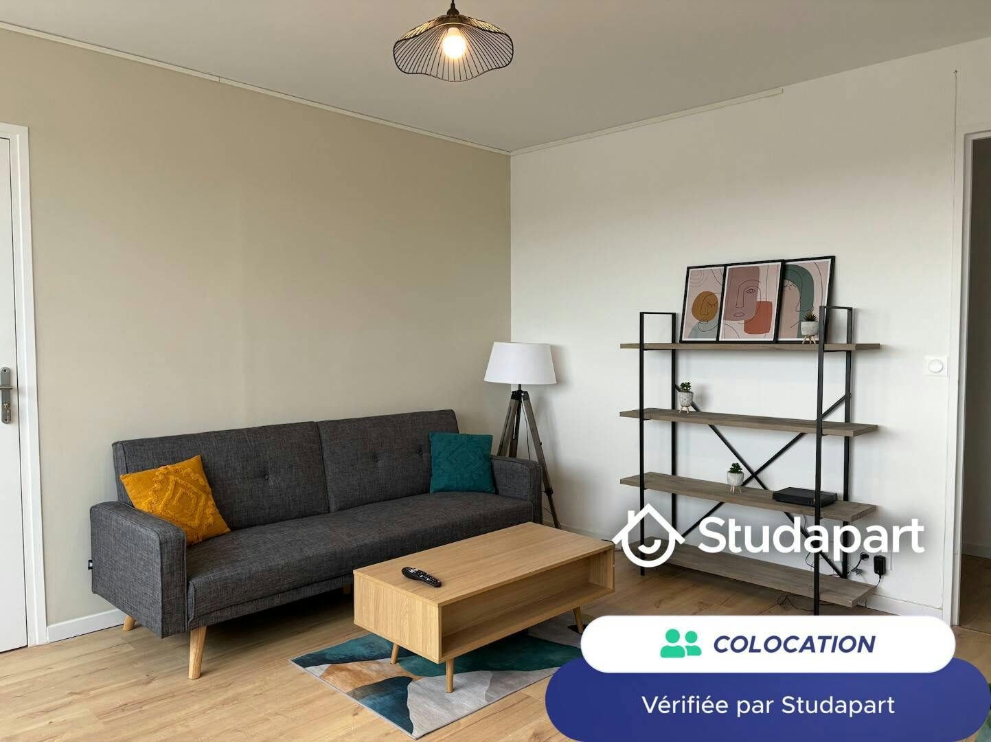 Private room for rent for €420 per month in Hérouville-Saint-Clair, Les Belles Portes