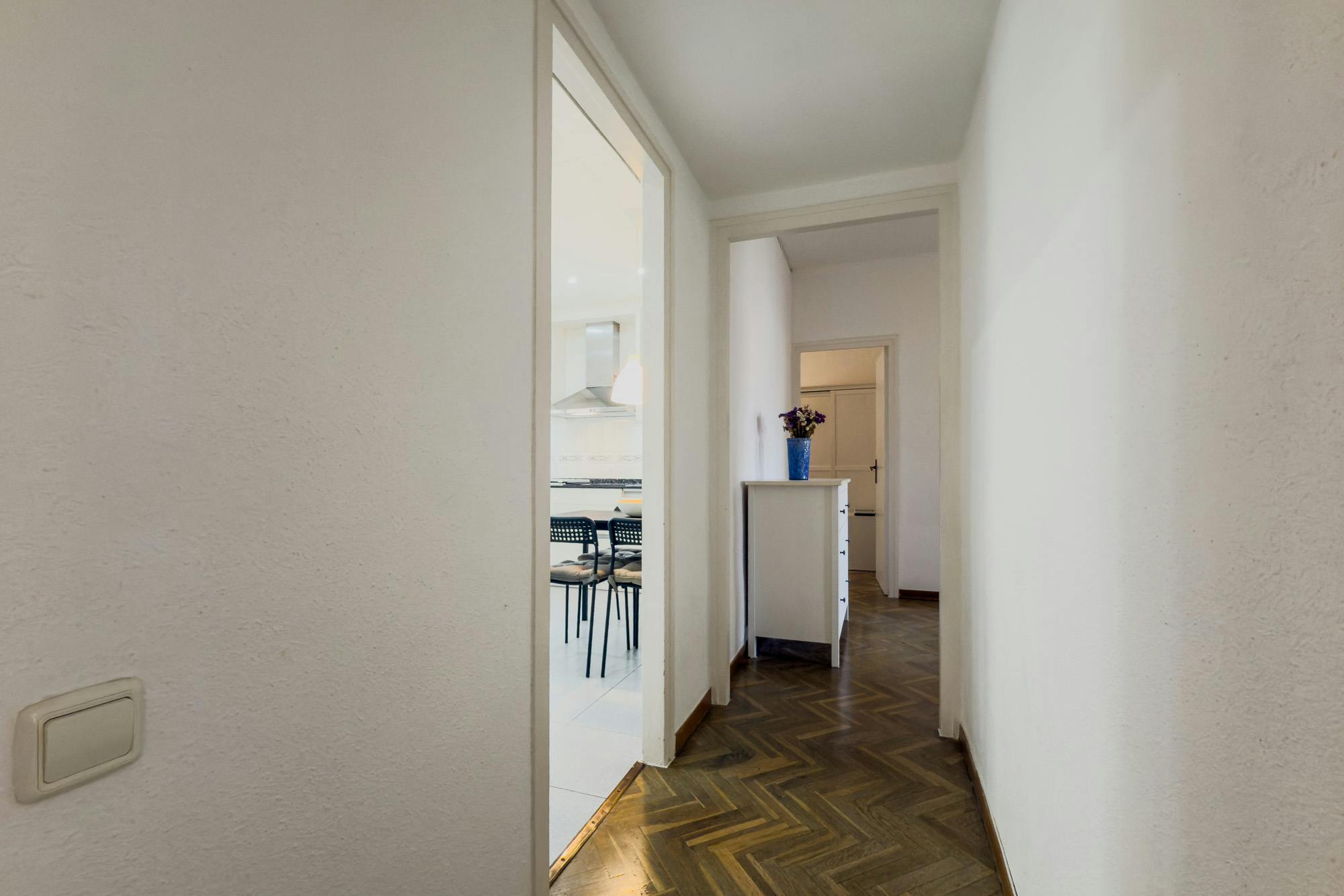 3-Bedroom Apartment in Carrer de Rocafort, Barcelona (1644676) room image 10