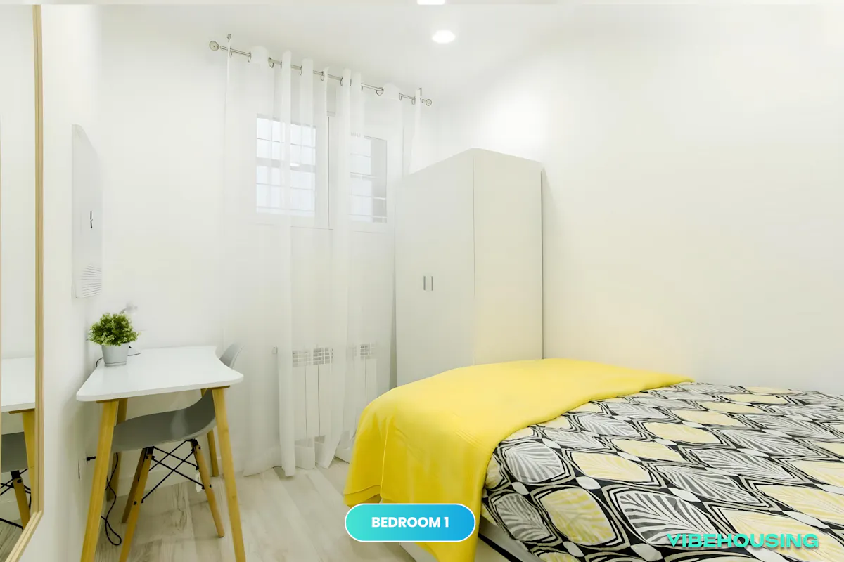 Private room in Calle de Aldea del Fresno, Madrid (1644678) ROOM