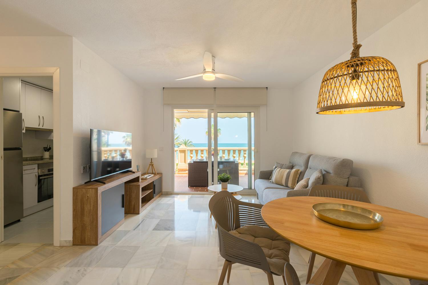 Mieszkanie do wynajęcia za 1050 € miesięcznie w mieście Denia, Carretera de les Marines a Dénia