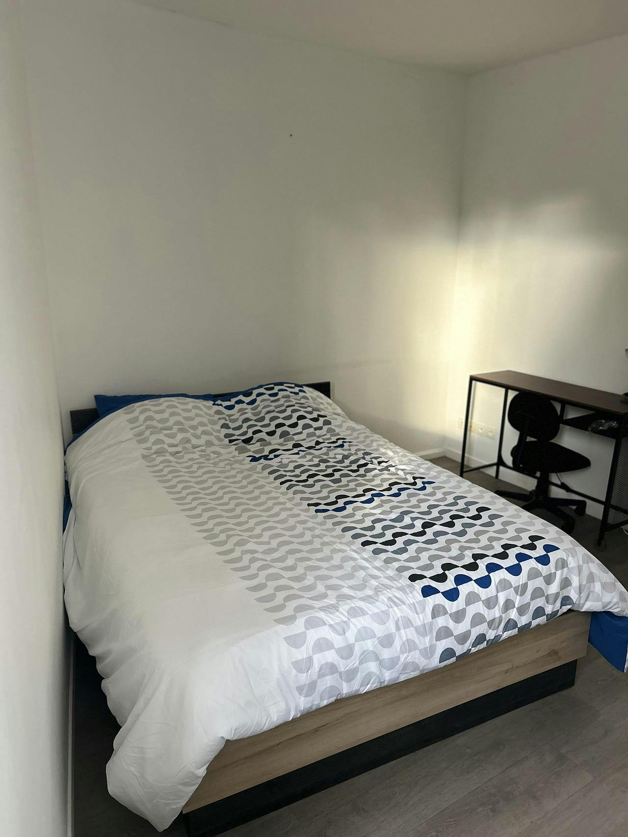 Single room Roubaix, 1 bed — photo 2