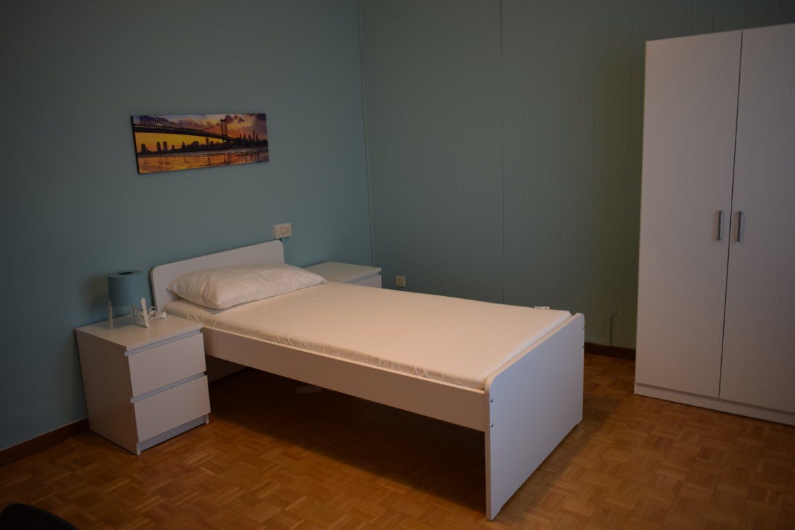 Pokój prywatny do wynajęcia za 450 € miesięcznie w mieście Brescia, Via Rocca d'Anfo