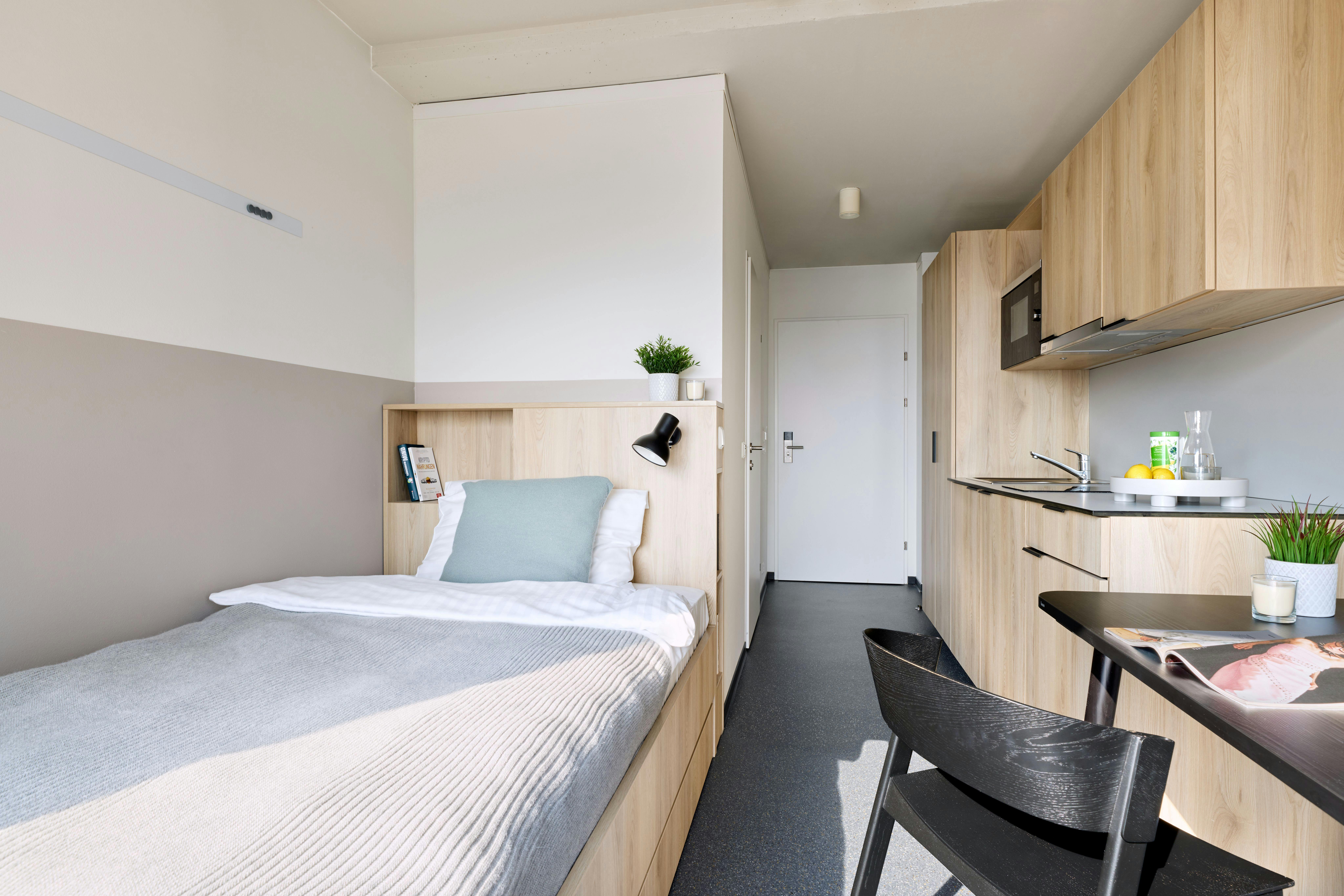 Studio for rent for €950 per month in Vienna, Donau-City-Straße