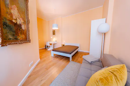 Private room for rent on Uhlandstraße, Berlin