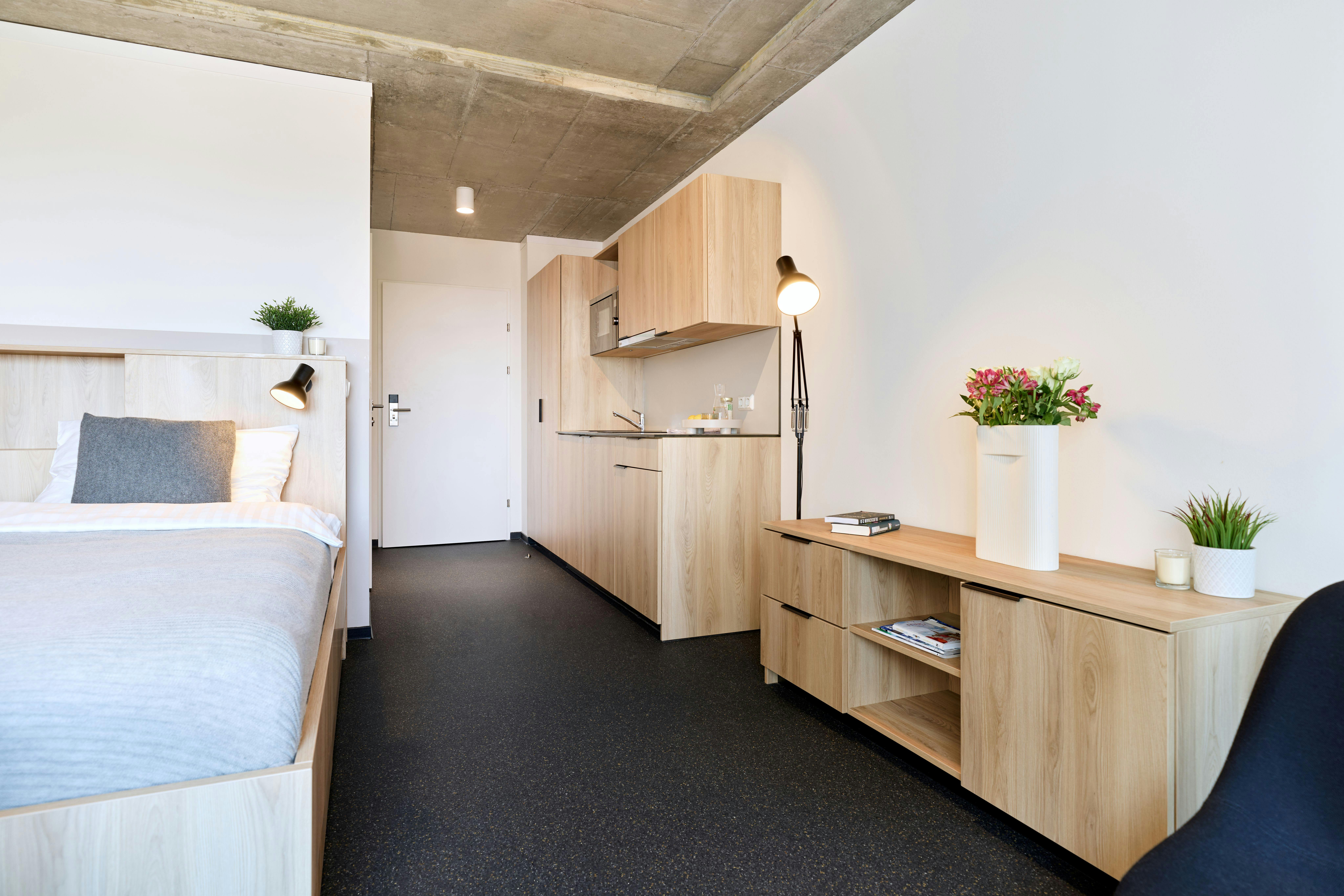 Studio for rent for €1,100 per month in Vienna, Donau-City-Straße