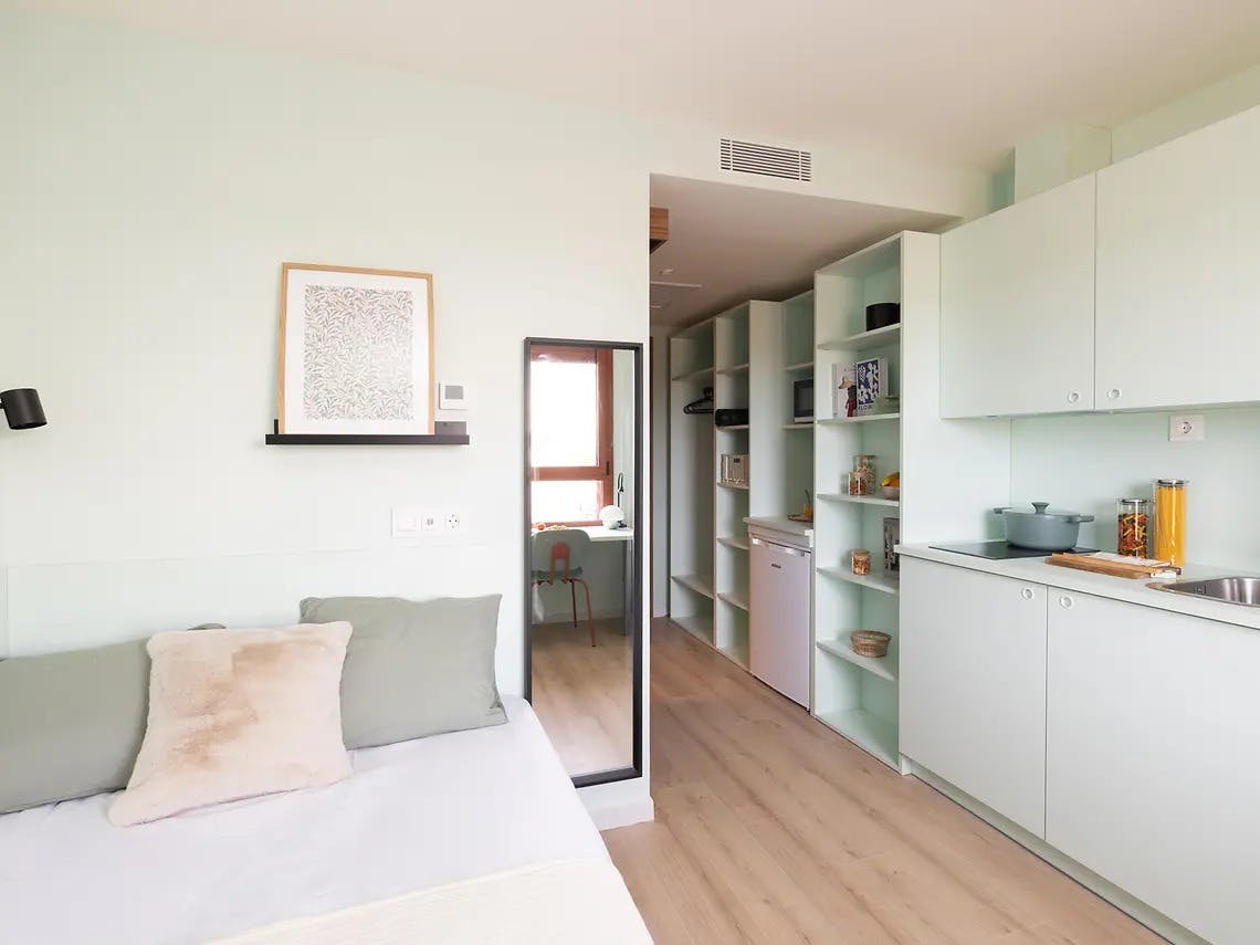 Studio for rent for €908 per month in Barcelona, Avinguda de la Ciència