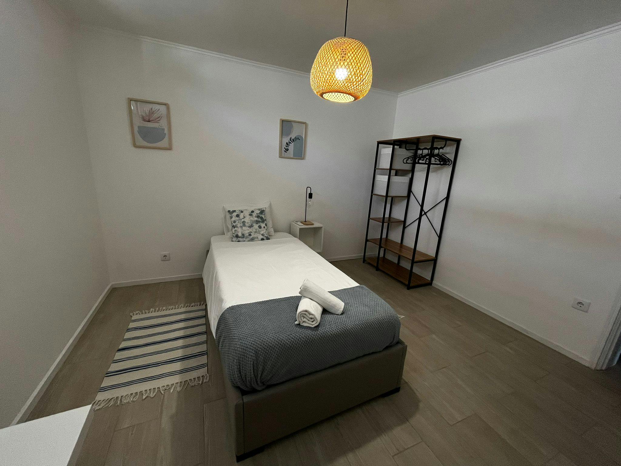 Single room Matosinhos, 1 bed, 13m² — photo 15