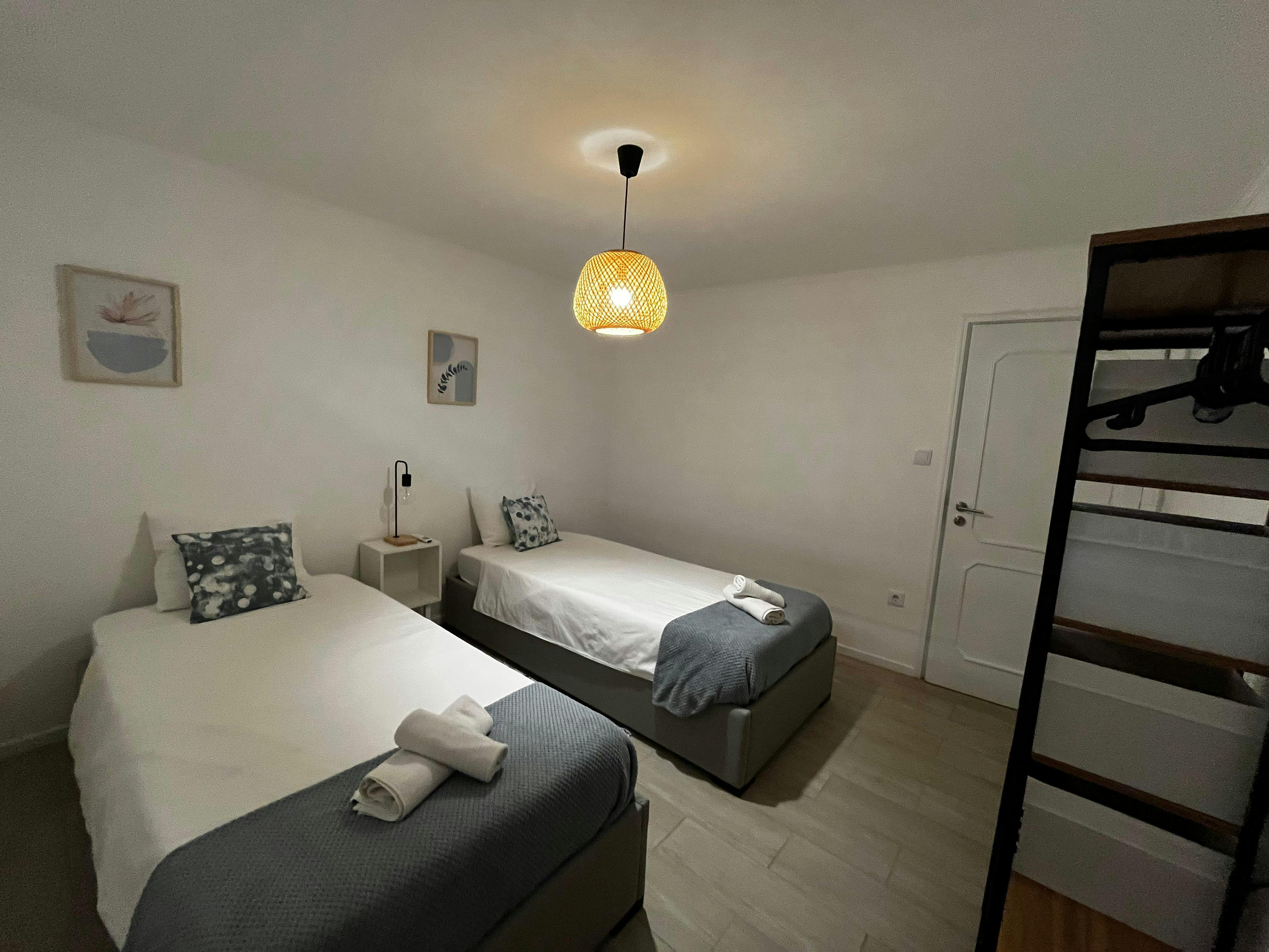Single room Matosinhos, 1 bed, 13m² — photo 8