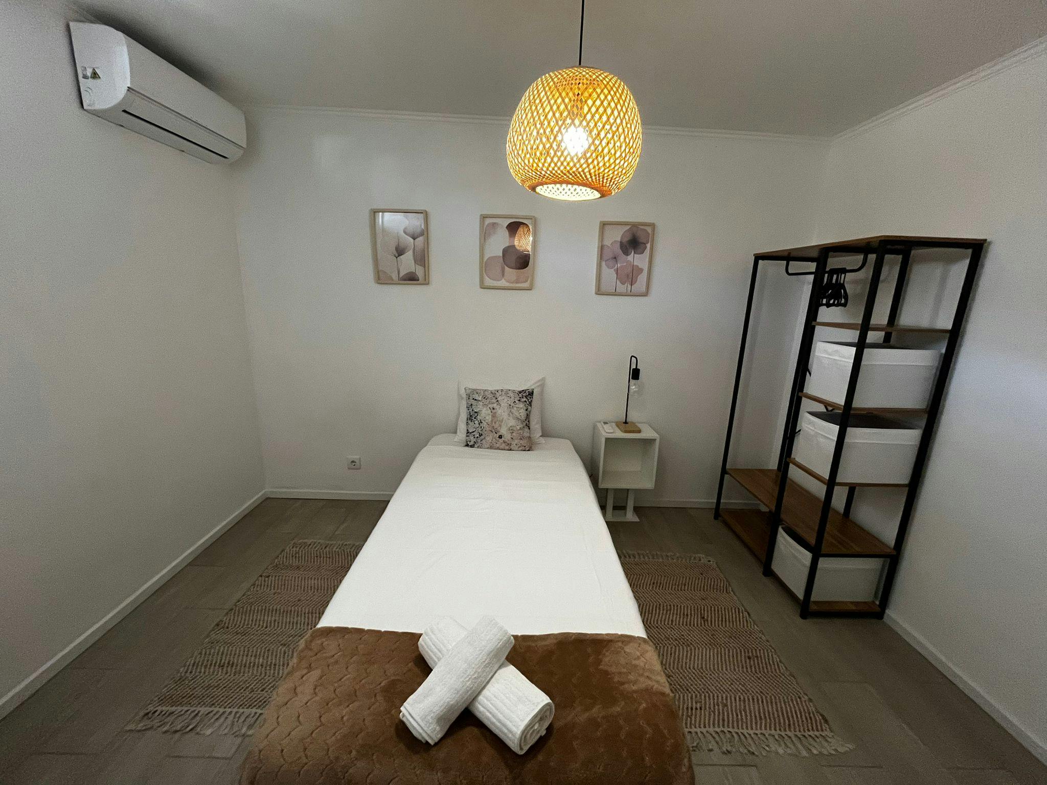 Single room Matosinhos, 1 bed, 13m² — photo 15