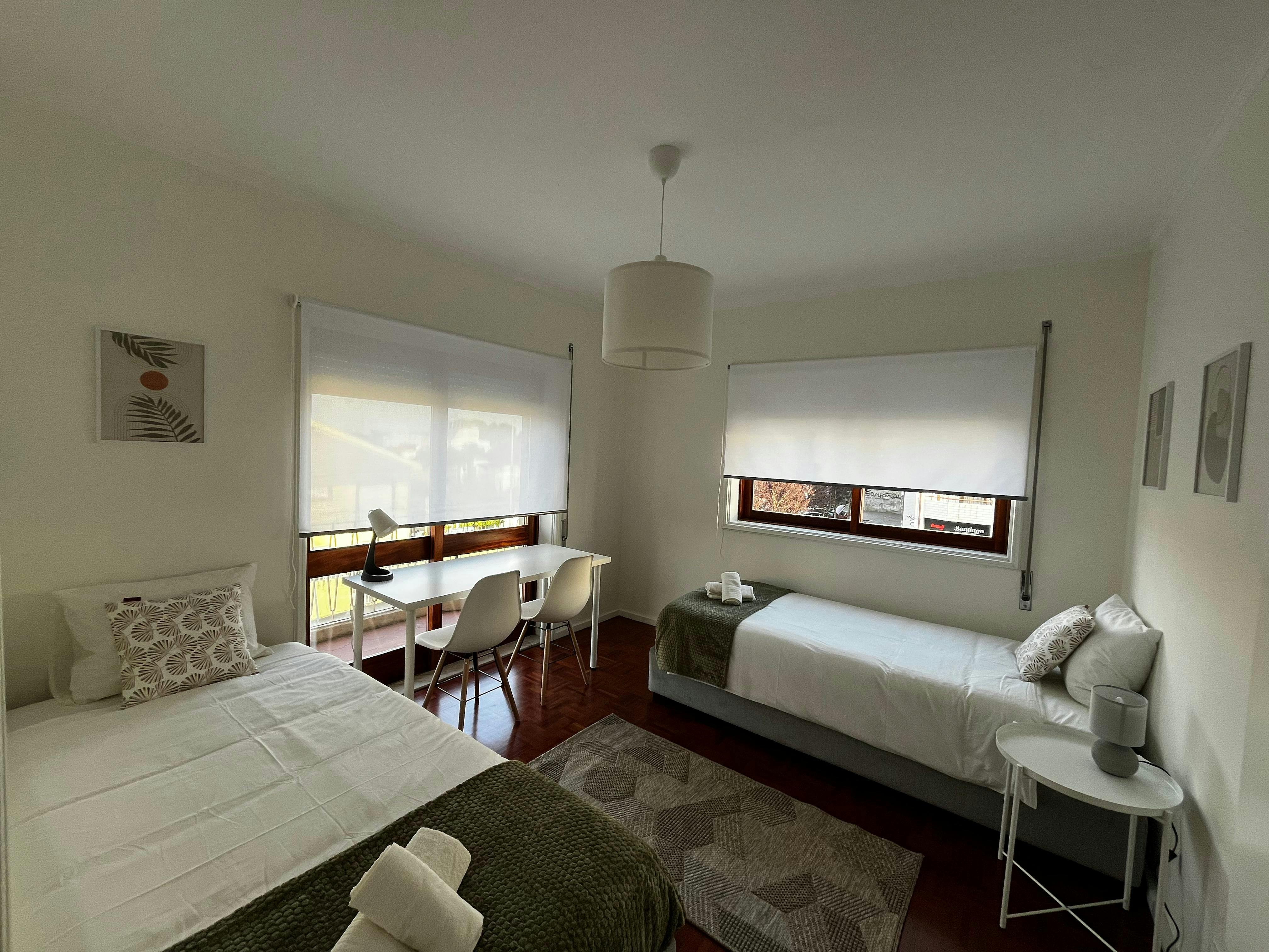 Double room Custoias, 1 bed, 14m² — photo 1