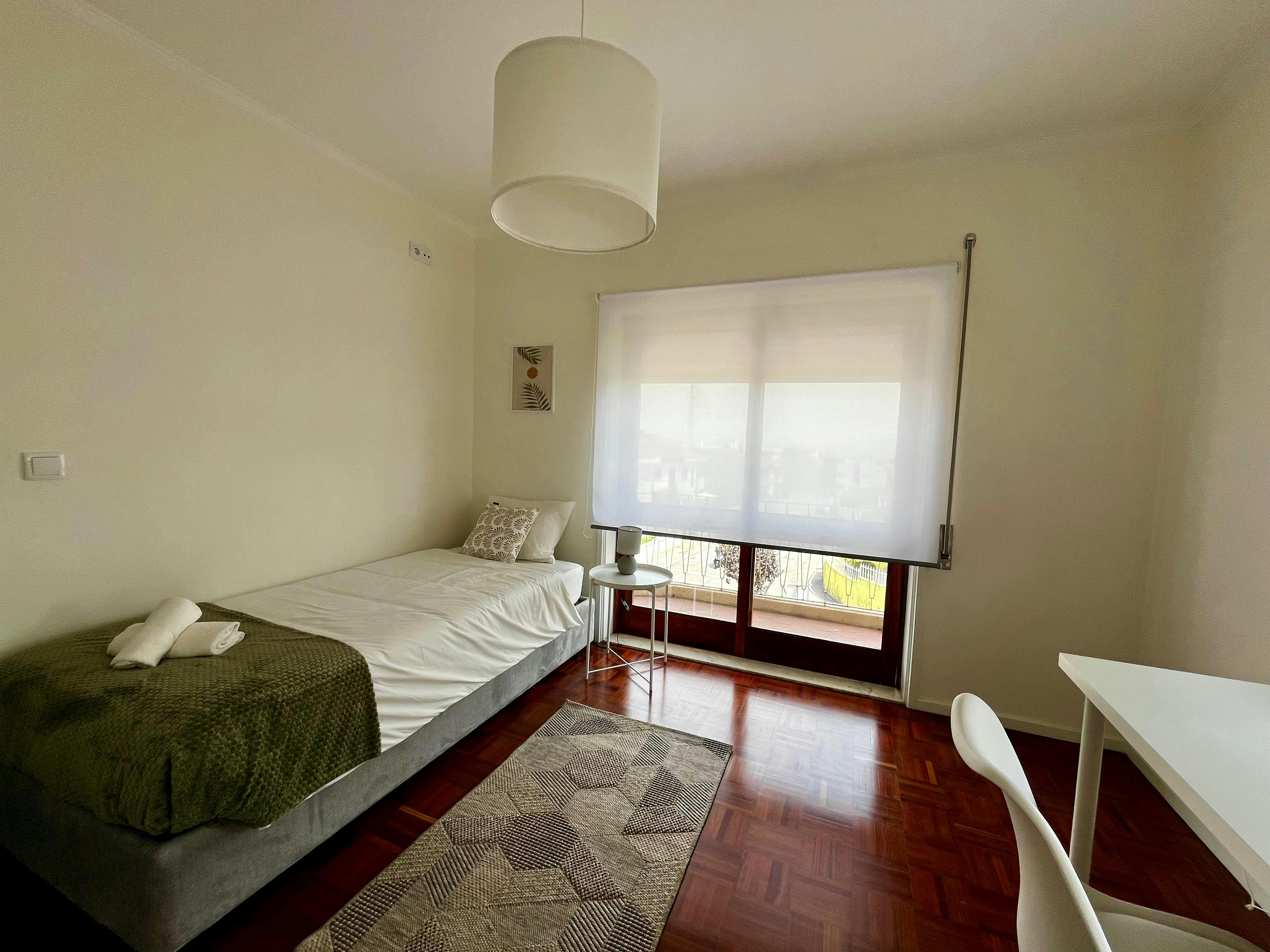 Double room Custoias, 1 bed, 14m² — photo 21