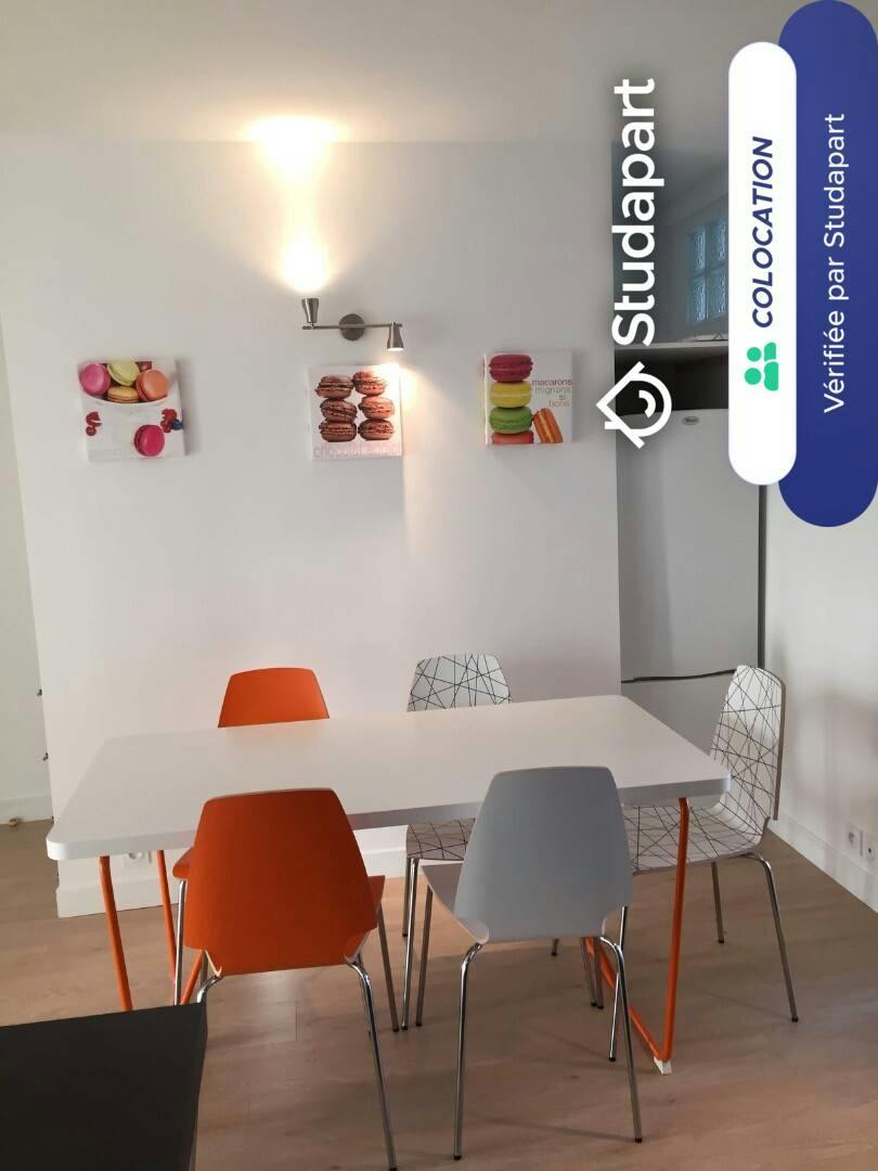 Pièce à Cergy