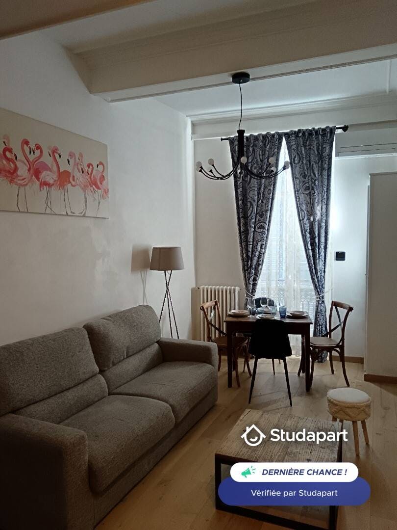 Apartment for rent on Rue de l'Enclos Rey, Nîmes – pohled 6