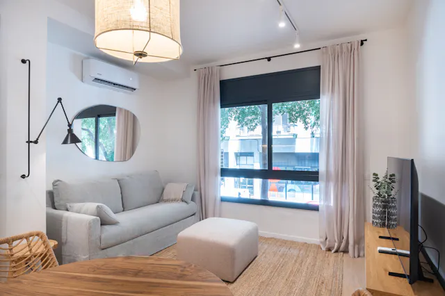 2-Bedroom Apartment in Calle de Sicília, Barcelona (1645264) room image 2