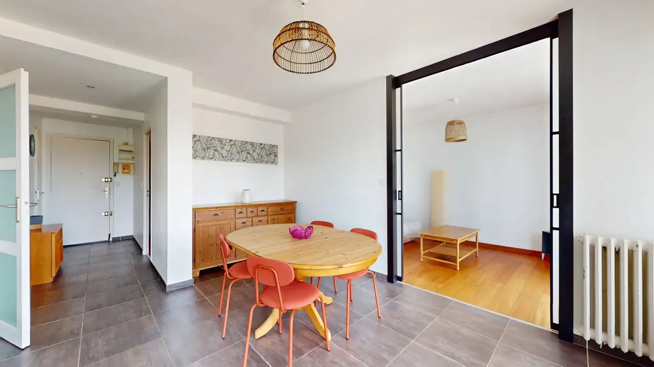1-Bedroom Apartment in Rue Jean Victorin Déqué, Toulouse (1645275) ROOM 2
