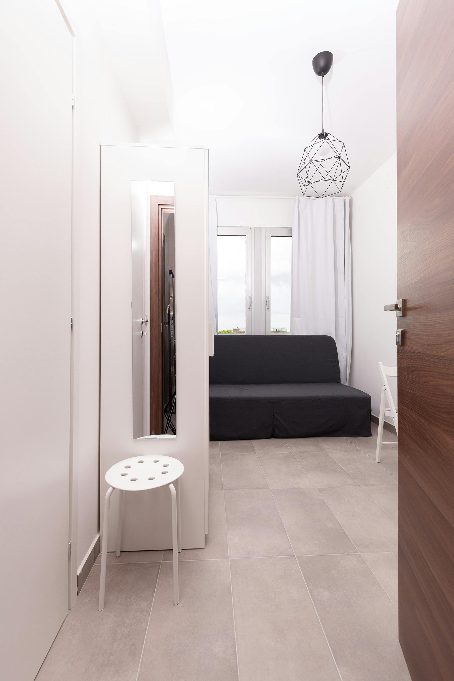 Studio te huur voor € 850 per maand in Rimini, Viale Principe Amedeo