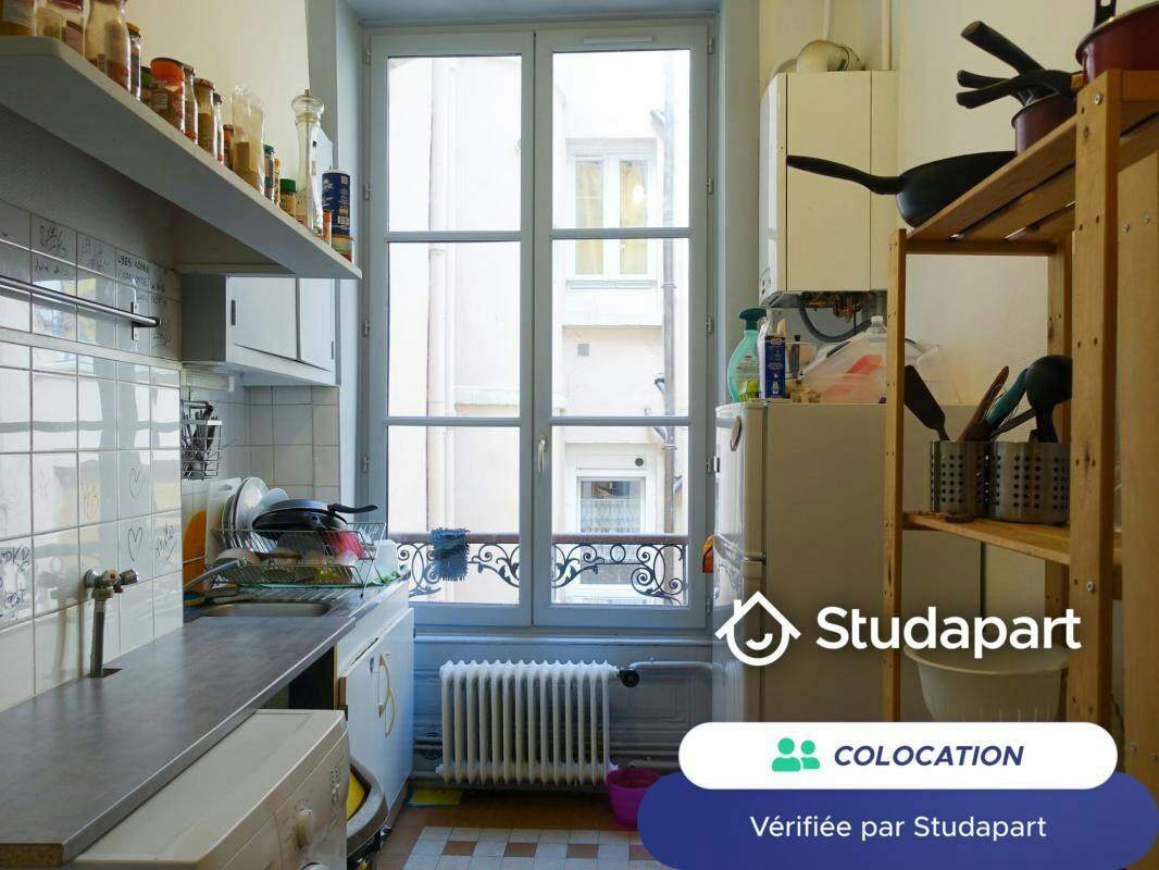 Private room for rent on Rue du Président Édouard Herriot, Lyon - Vue 5